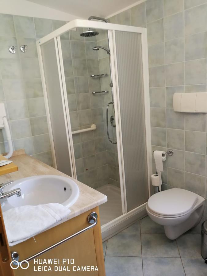 Hotel Villa Del Mare Sìnnai Værelse billede